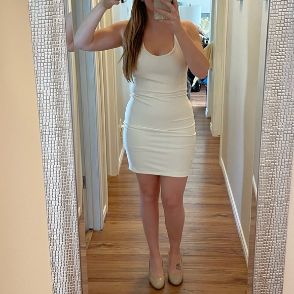 White body con dress - Picture 4 of 5